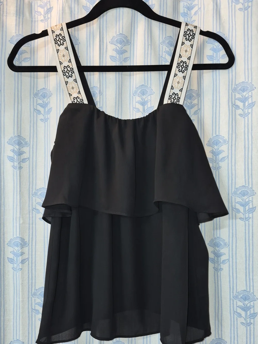 J Crew Navy Blue Ruffled Floral Embroidered strap Blouse Top Sz 0 XS